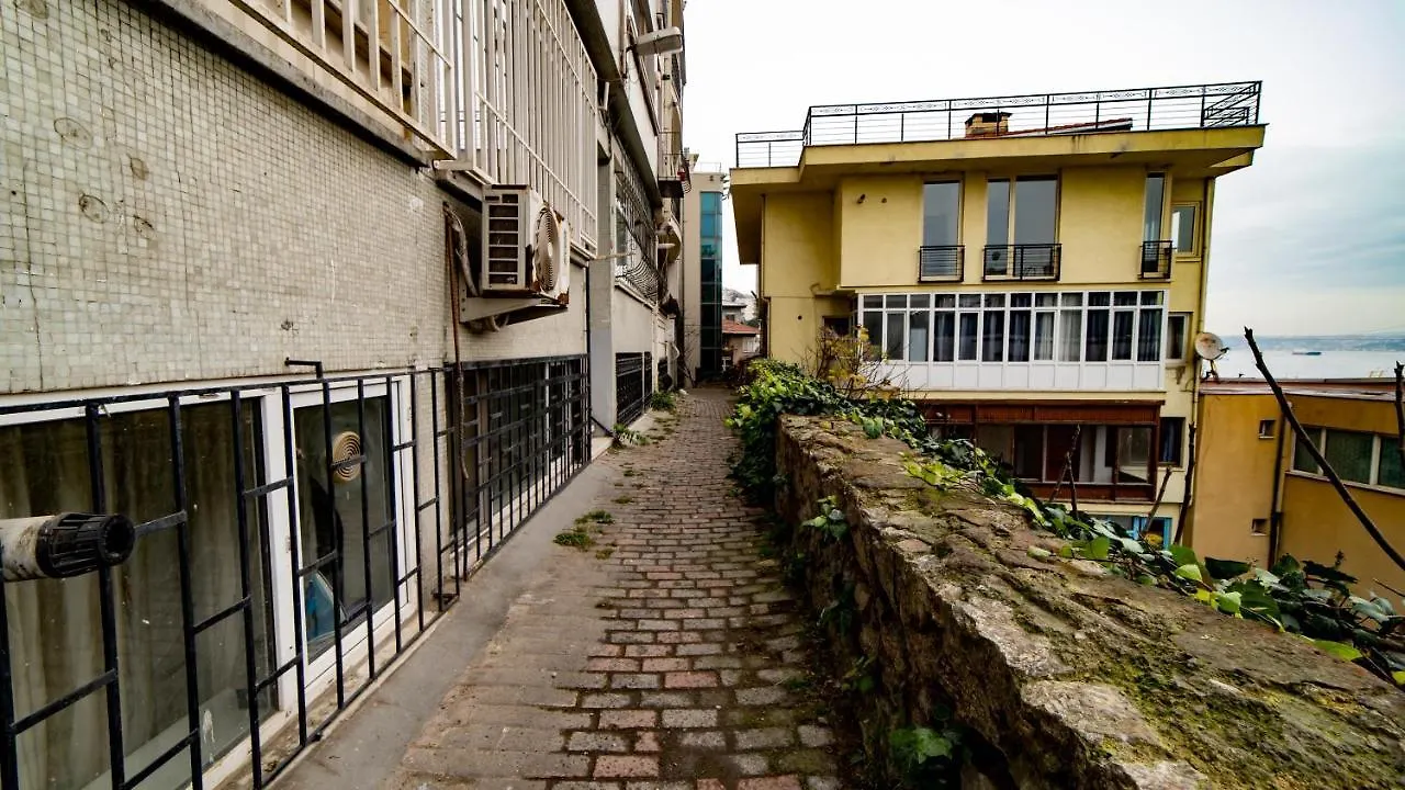 Bosphorus Menekshe Rezidances Apartment Istanbul