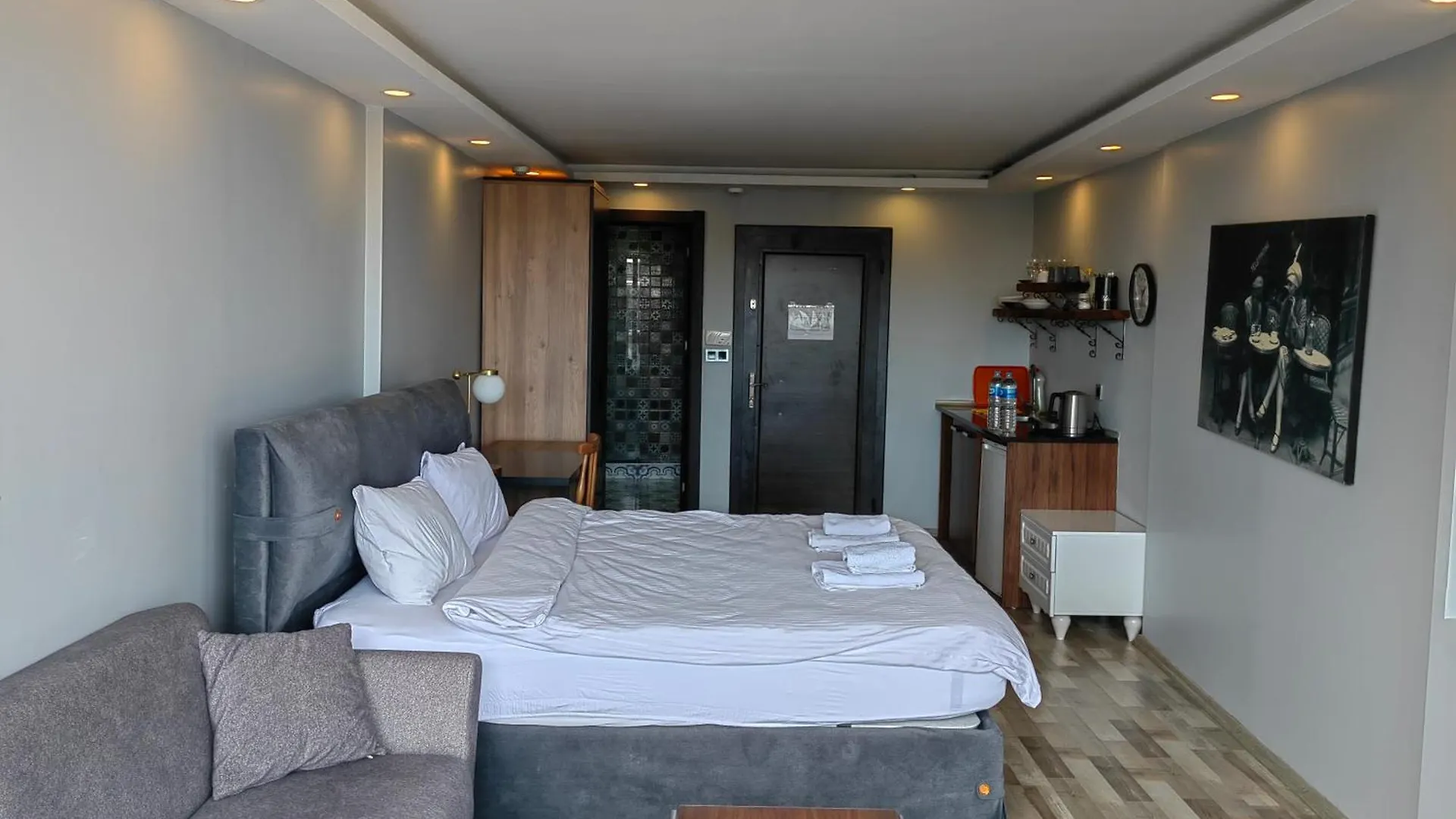 Bosphorus Menekshe Rezidances Apartment Istanbul