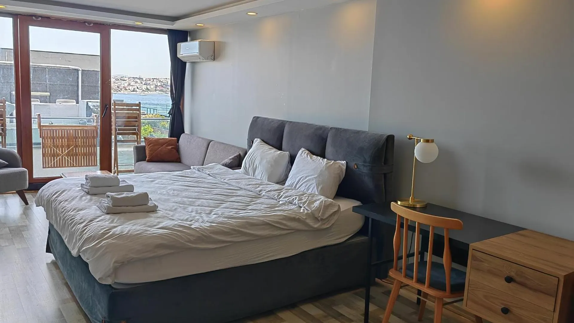 Bosphorus Menekshe Rezidances Apartment Istanbul