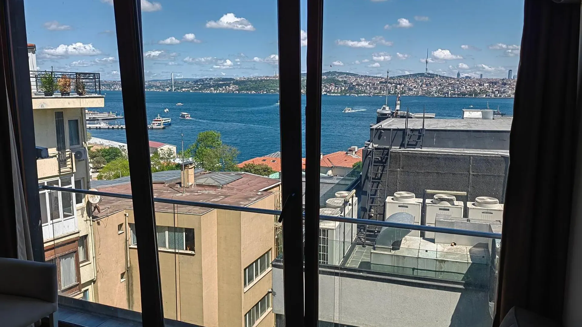 Bosphorus Menekshe Rezidances Apartment Istanbul Turcia