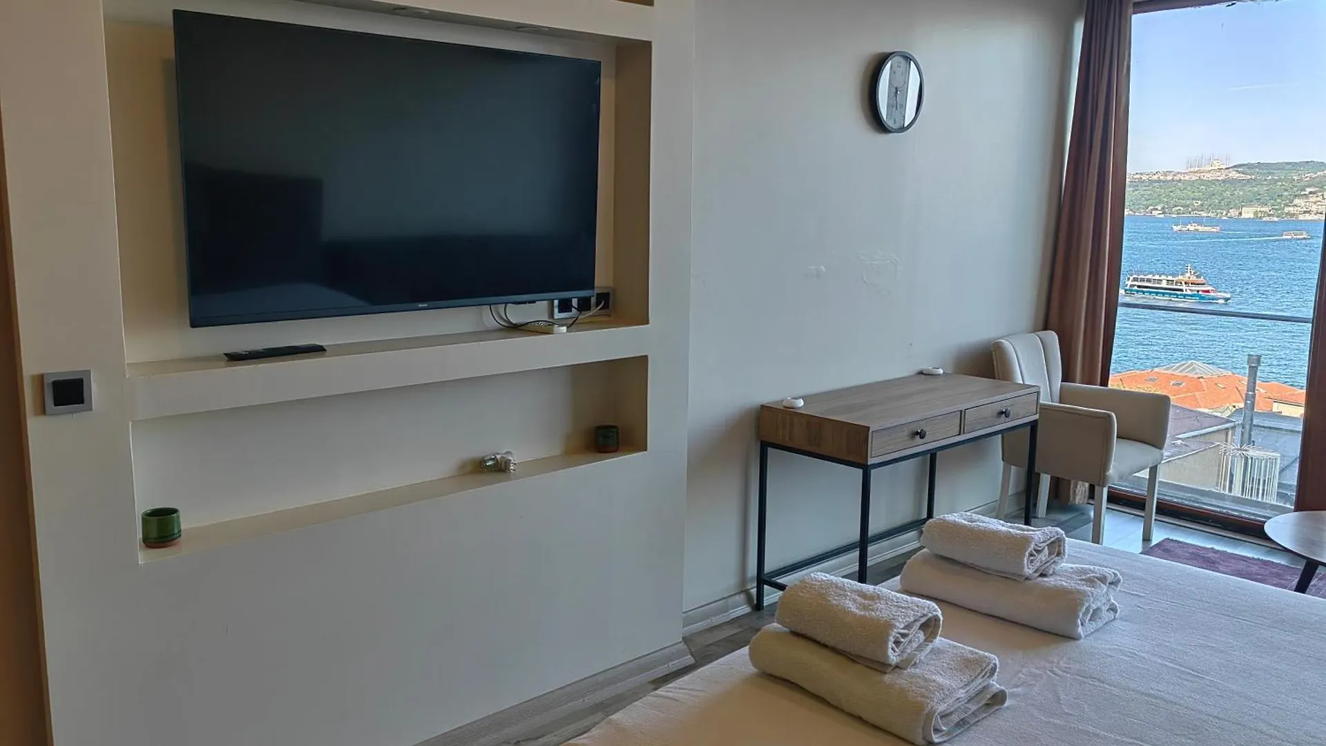 Bosphorus Menekshe Rezidances Apartment Istanbul