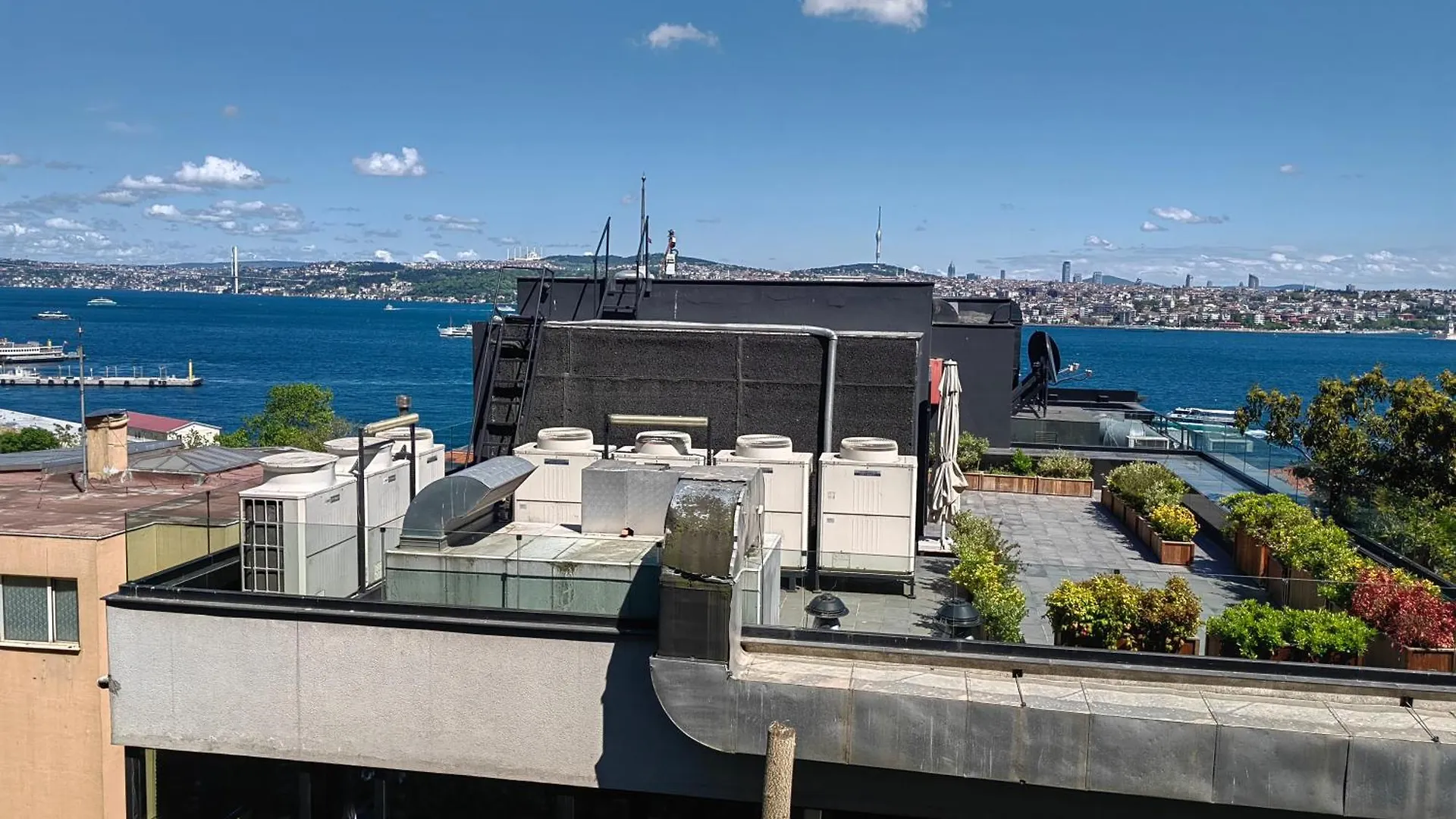 Bosphorus Menekshe Rezidances Apartment Istanbul Turcia