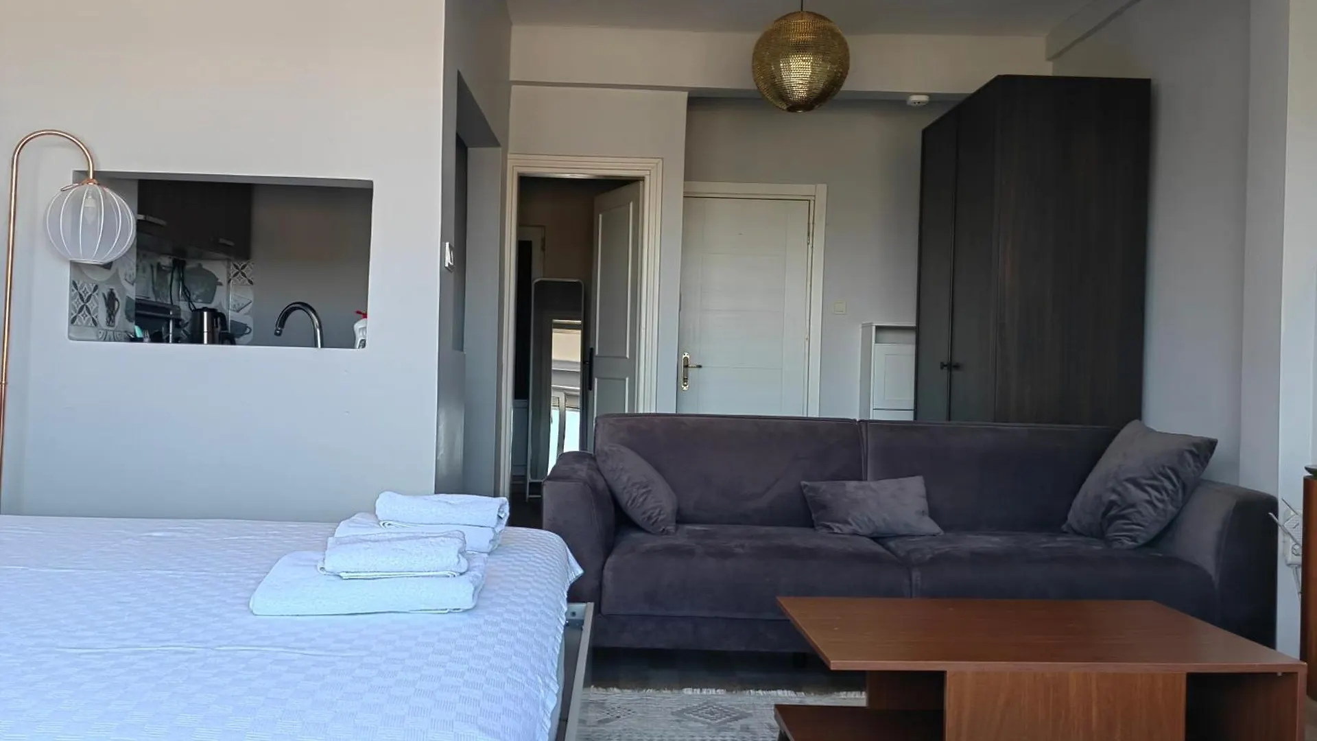 Bosphorus Menekshe Rezidances Apartment Istanbul