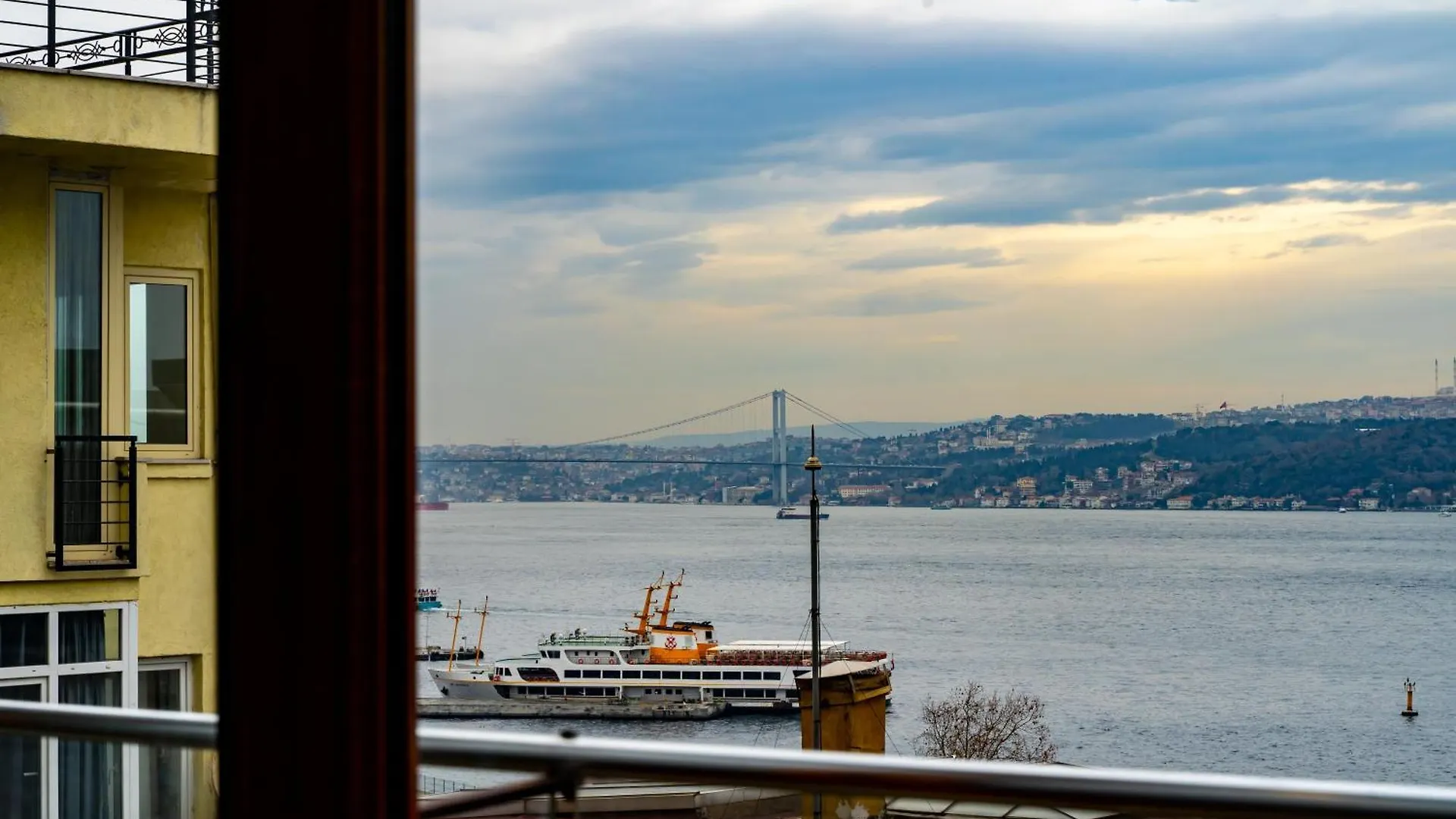 イスタンブールBosphorus Menekshe Rezidancesアパートメント トルコ